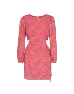 Carina Detail Short Dress - Diani -FemmeFab Shop Carina Detail Short Dress flat f3eb5a8c d393 4c61 be8e 5a26de6215c6