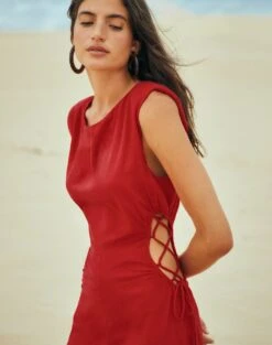 Carina Detail Jumpsuit - Red Pepper 11 Carina Detail Jumpsuit - Red Pepper -FemmeFab Shop CarinaDetailJumpsuit life 1