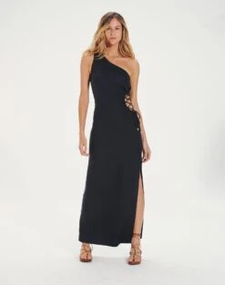 Carina Detail Long Dress - Black 11 Carina Detail Long Dress - Black -FemmeFab Shop CarinaDetailLongDress front e4305bb2 c537 4c94 8cf0 92b21b11e3fc