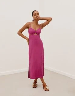 Francis Midi Dress - Bubblegum -FemmeFab Shop FRANCISMIDIDRESS FRONT 2a2ad129 ab67 421e b059 8dab2d534cc1