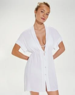 Fuji Caftan - White 8 Fuji Caftan - White -FemmeFab Shop FUJICAFTAN FRONT 1 089d0013 0b2a 4bd9 89dc a3b3282af7dc