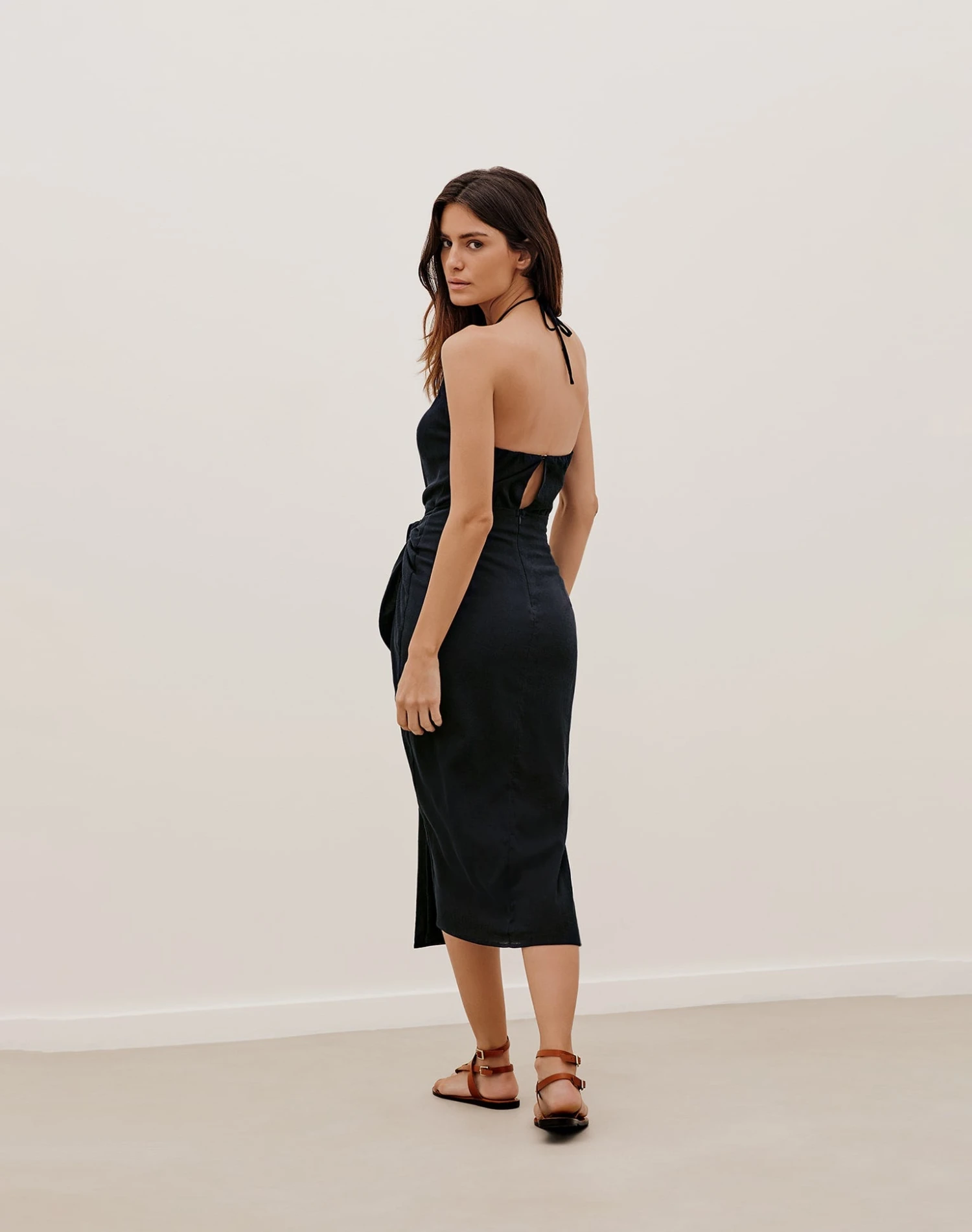 Luna Detail Midi Dress - Black 4 Luna Detail Midi Dress - Black - Image 2