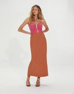 Lizzy Detail Long Dress - Ballet 13 Lizzy Detail Long Dress - Ballet -FemmeFab Shop LizzyDetailLongDress front 8f0afe60 5eba 4aea 85f3 8dc70b767a1d