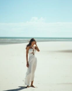 Luana Detail Jumpsuit - Off White 11 Luana Detail Jumpsuit - Off White -FemmeFab Shop LuanaDetailJumpsuit Life 1