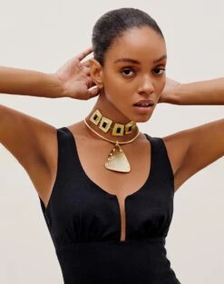 Mirela Jumpsuit - Black 11 Mirela Jumpsuit - Black -FemmeFab Shop MIRELAJUMPSUIT DETAIL