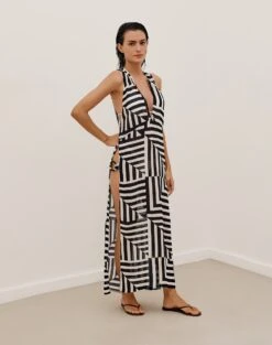 Sully Long Cover Up - Geo -FemmeFab Shop SULLYLONGCOVERUP FRONT ae498725 d092 42d7 ab78 248136be9e05