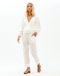 Mia Pants - White -FemmeFab Shop mia pants4 799b7ace 1f31 41cd bb59 5dc32978ea16