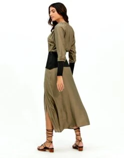 Leona Long Dress - Pistachio -FemmeFab Shop pistachio leona dress back